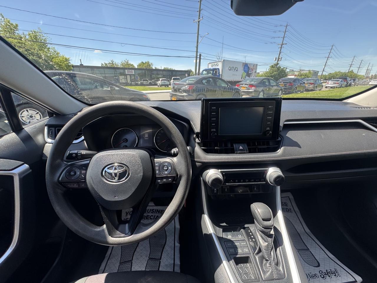2019 Toyota RAV4 LE Photo