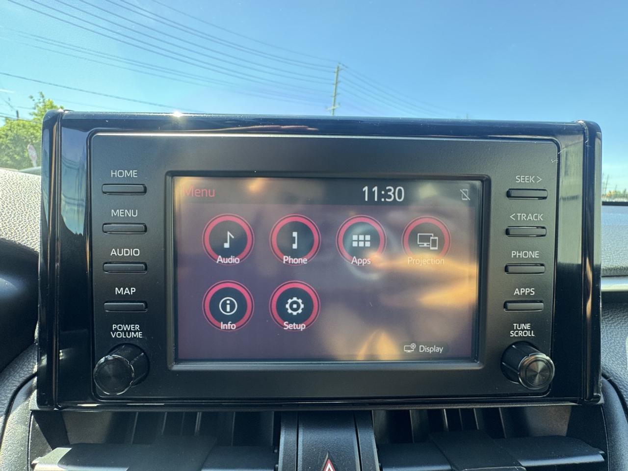 2019 Toyota RAV4 LE Photo