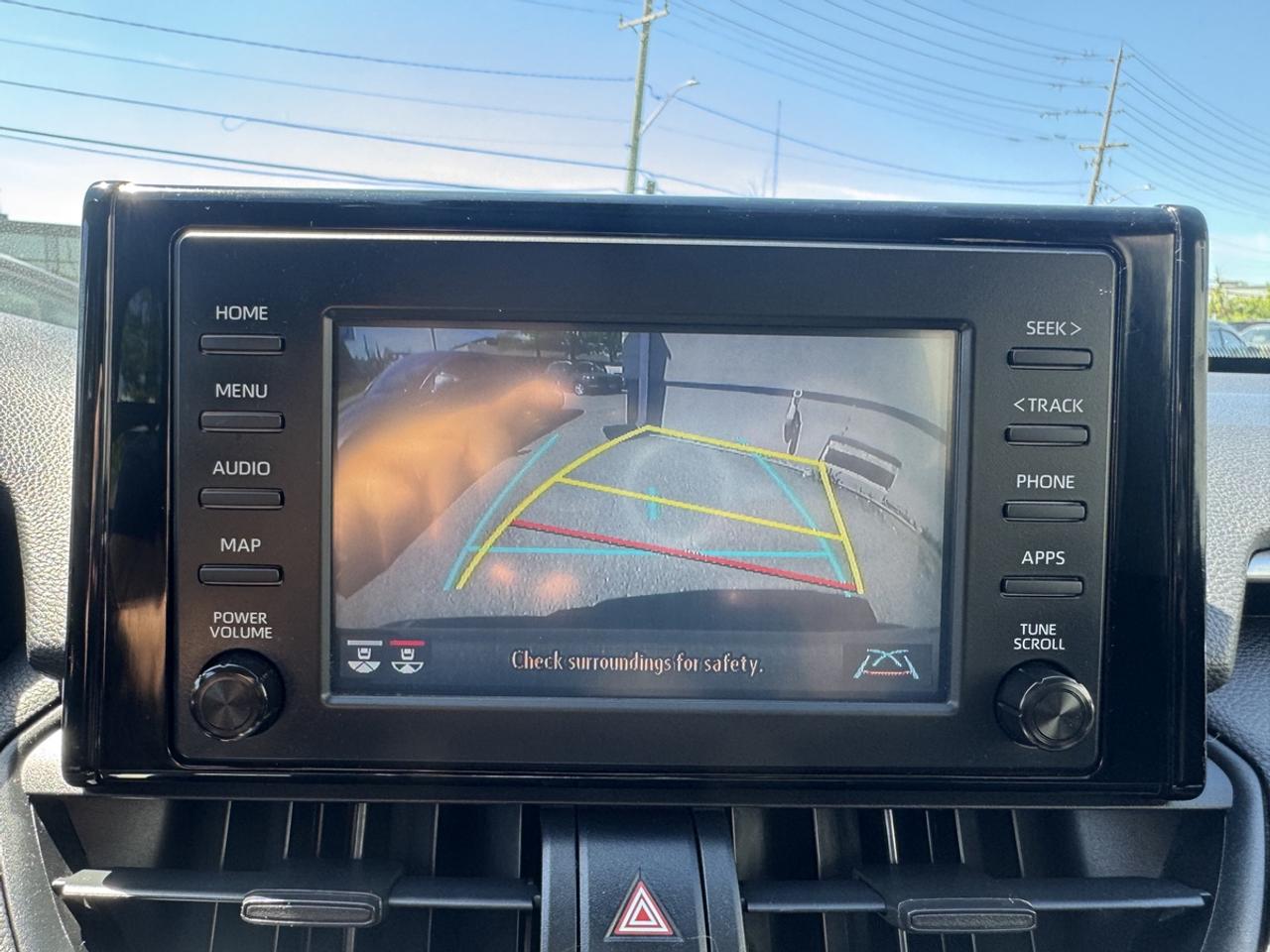2019 Toyota RAV4 LE Photo