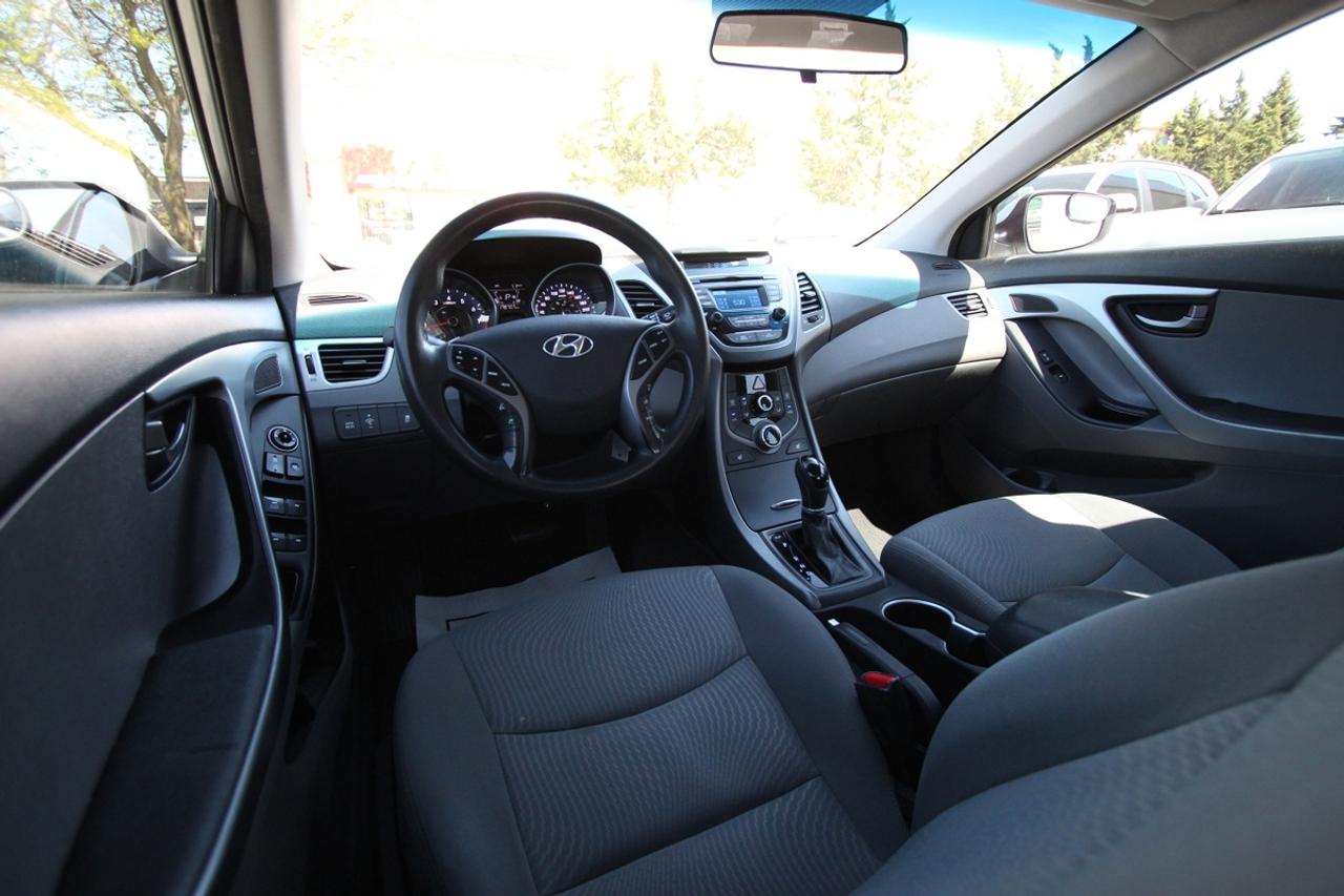 2014 Hyundai Elantra Limited Photo