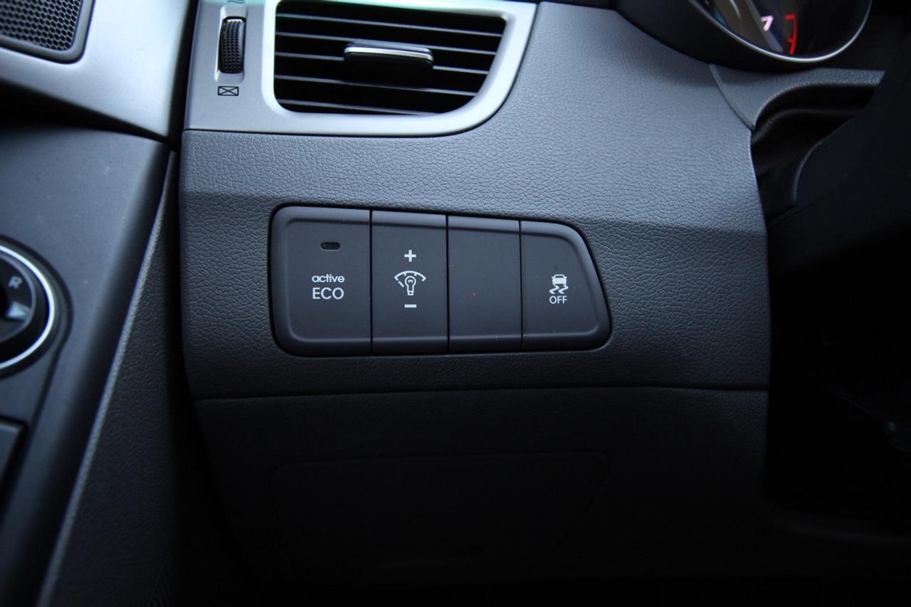 2014 Hyundai Elantra Limited Photo