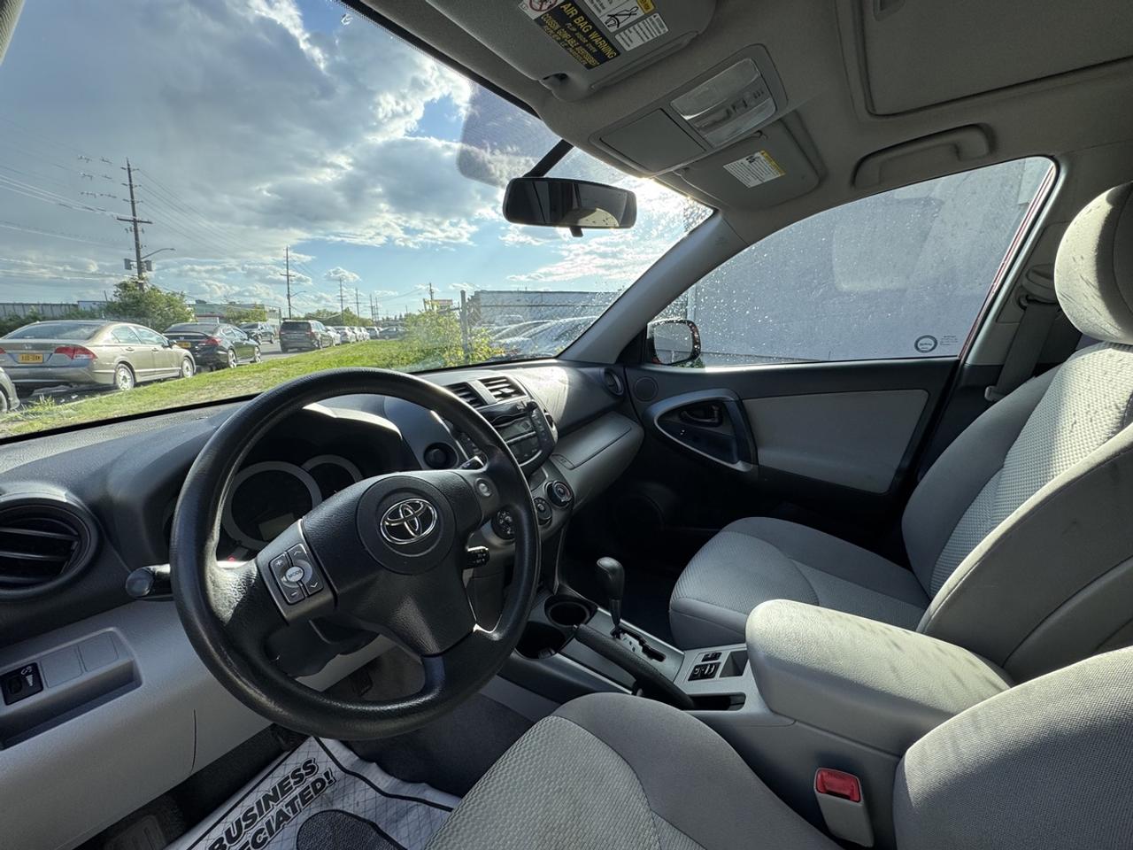 2011 Toyota RAV4 BASE Photo