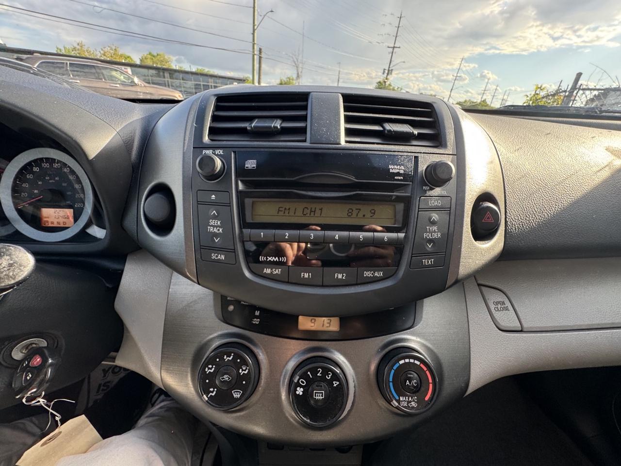 2011 Toyota RAV4 BASE Photo