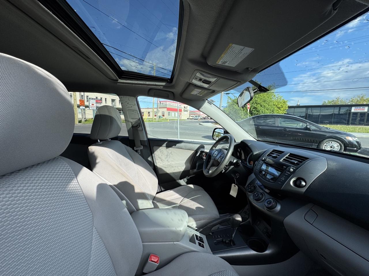 2011 Toyota RAV4 BASE Photo