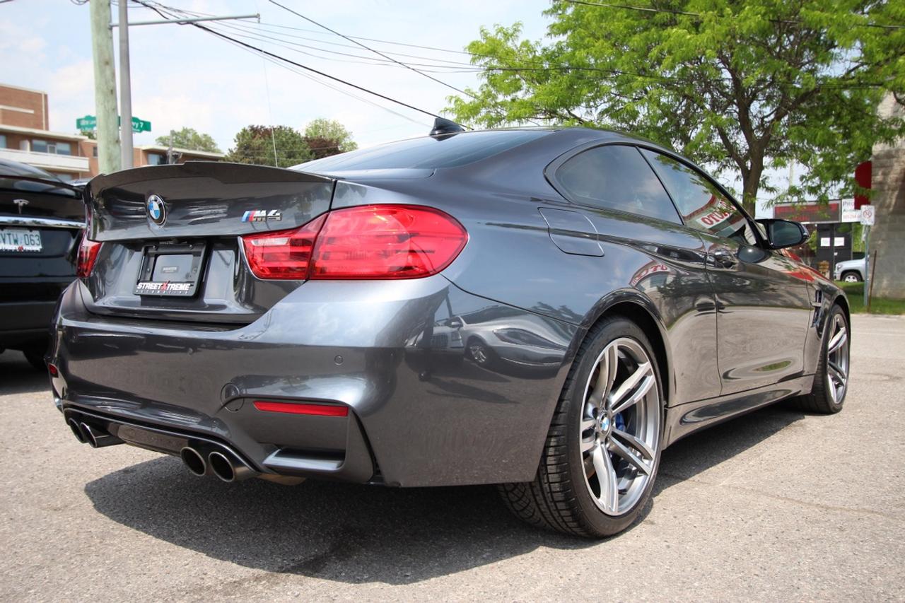 2016 BMW M4 - NO ACCIDENTS, ONTARIO REGISTERED Photo