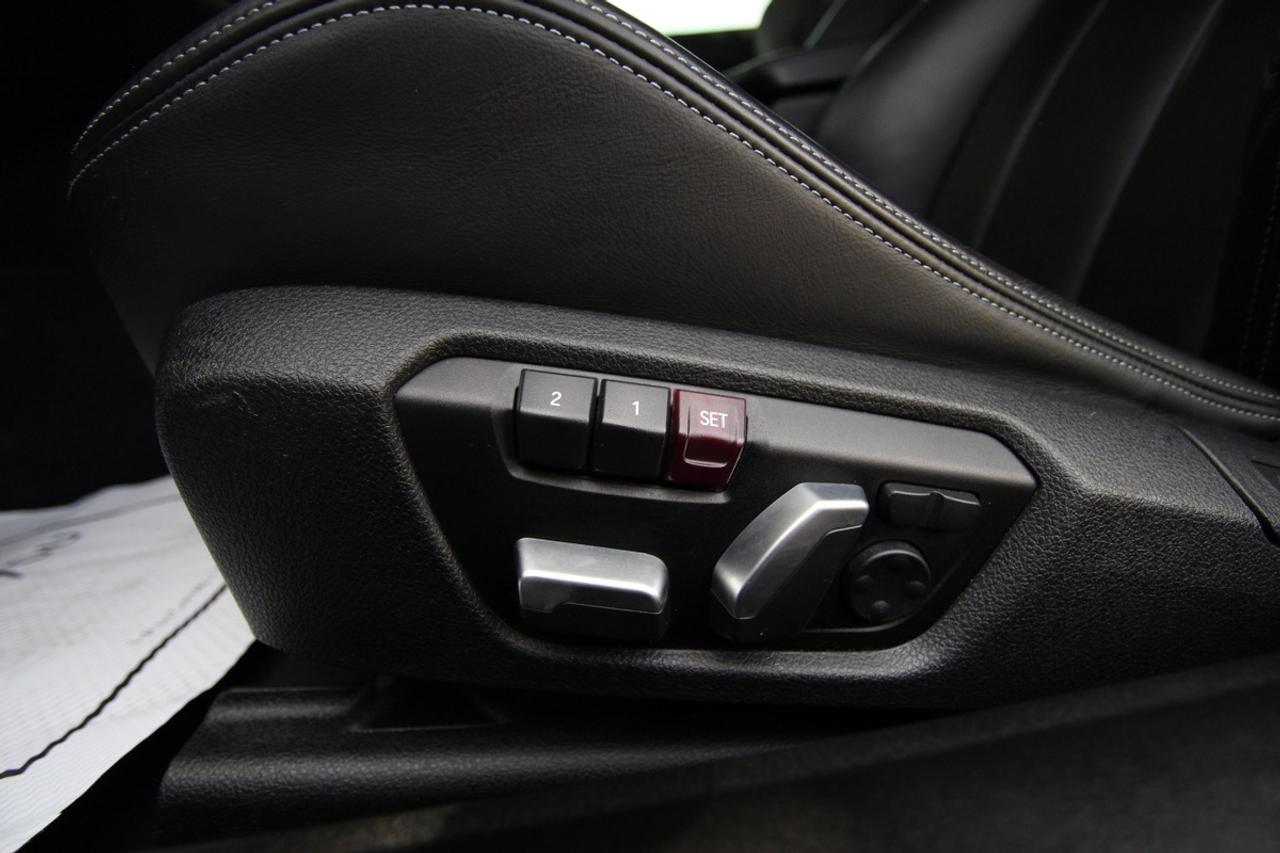 2016 BMW M4 - NO ACCIDENTS, ONTARIO REGISTERED Photo
