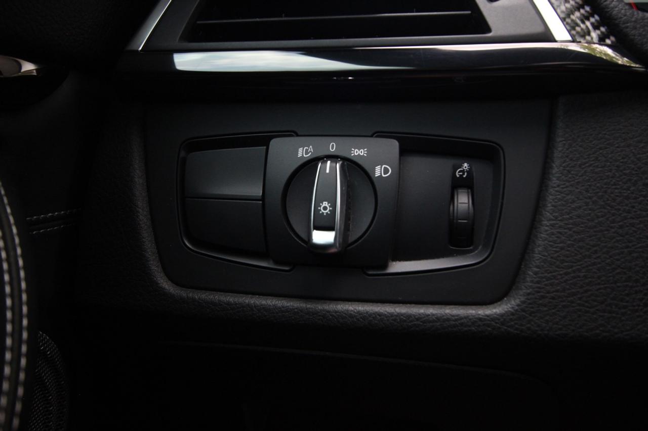 2016 BMW M4 - NO ACCIDENTS, ONTARIO REGISTERED Photo