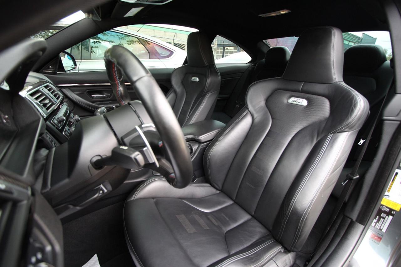 2016 BMW M4 - NO ACCIDENTS, ONTARIO REGISTERED Photo