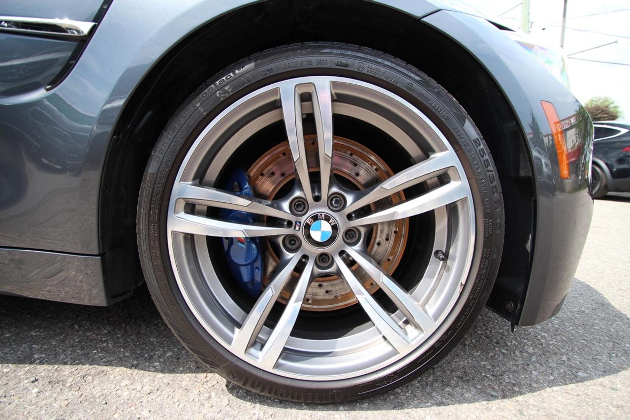 2016 BMW M4 - NO ACCIDENTS, ONTARIO REGISTERED Photo