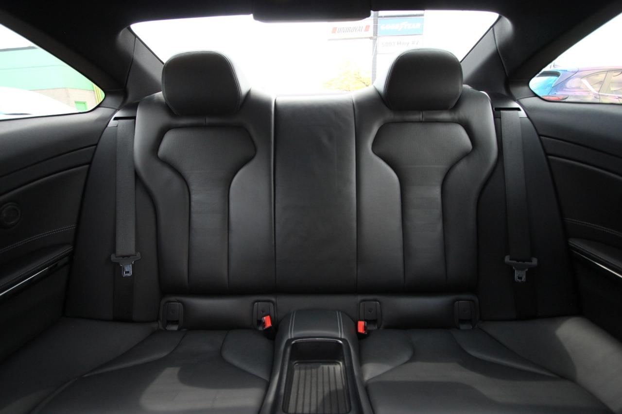 2016 BMW M4 - NO ACCIDENTS, ONTARIO REGISTERED Photo