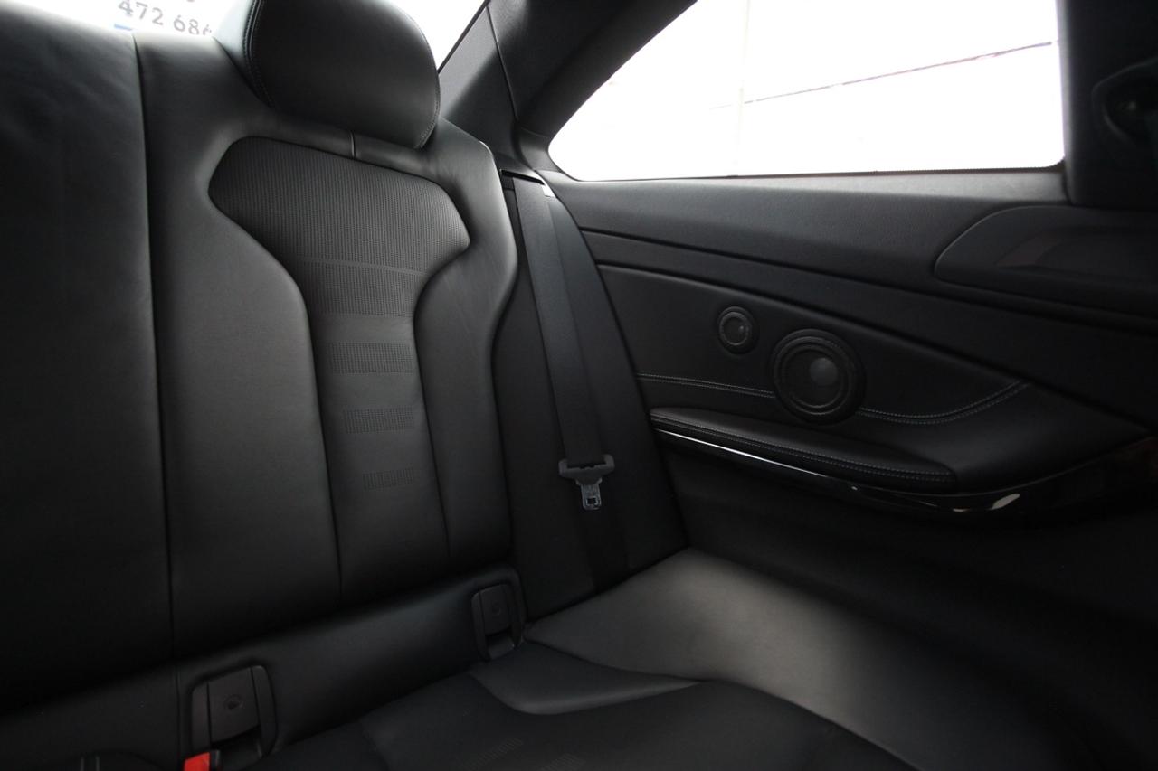 2016 BMW M4 - NO ACCIDENTS, ONTARIO REGISTERED Photo