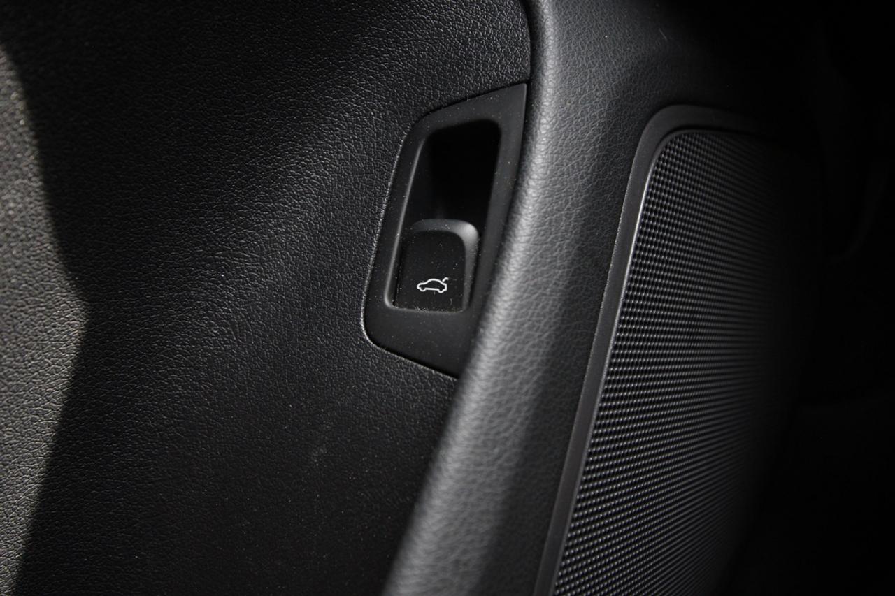 2017 Audi Q3 Premium Plus - NO ACCIDENTS ONTARIO REGISTERED Photo