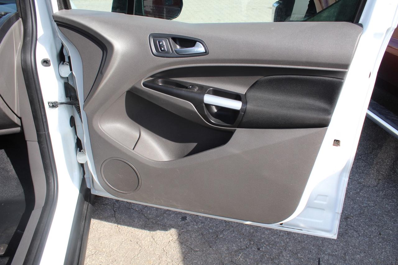 2019 Ford Transit Connect XLT Navi Cam Remote starter Divider Shelves Photo