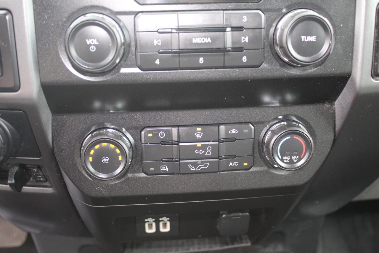 2019 Ford F-150 XLT4WD 8ft 3.5L Ecoboost Extended cab Photo