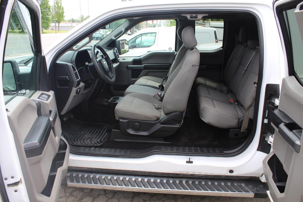 2017 Ford F-150 XLT 4WD 8ft 5.0L Extended Cab Tow package Photo