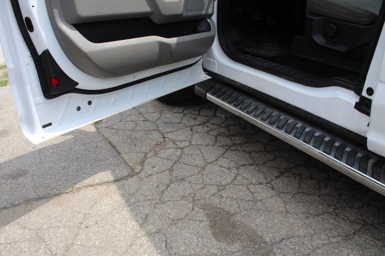 2017 Ford F-150 XLT 4WD 8ft 5.0L Extended Cab Tow package Photo