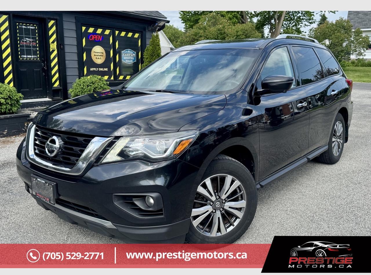 2018 Nissan Pathfinder SL Photo