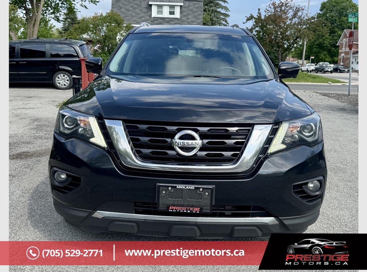 2018 Nissan Pathfinder SL Photo