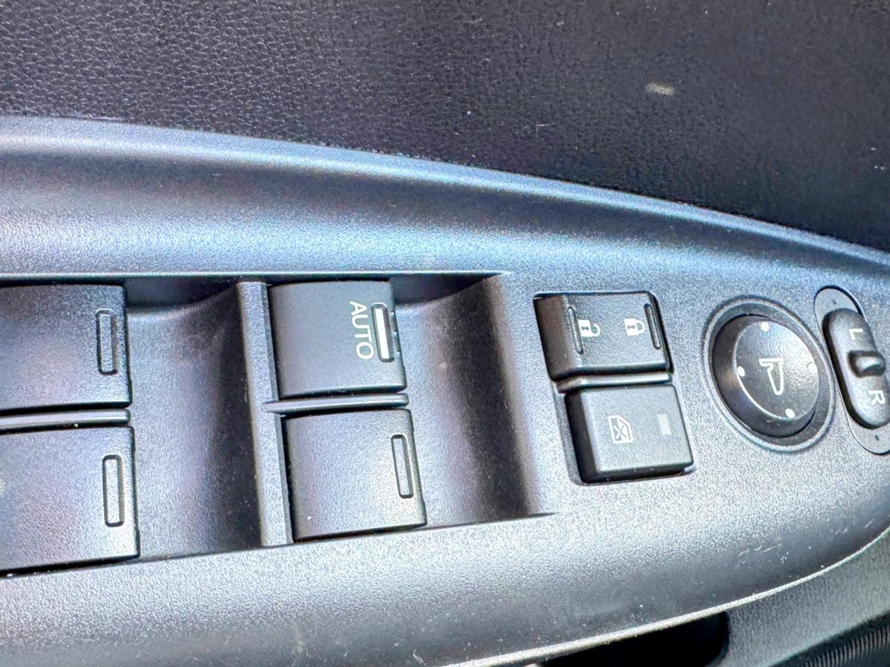 2015 Honda Fit LX Photo