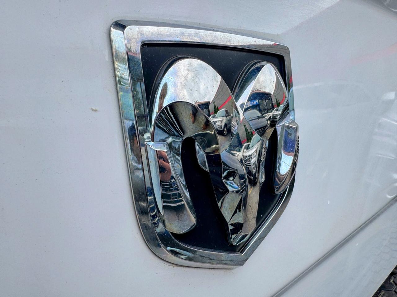 2017 RAM 1500 TRADESMAN Photo4