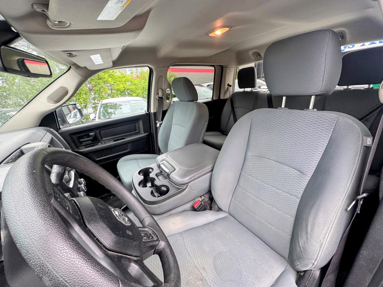 2017 RAM 1500 TRADESMAN Photo