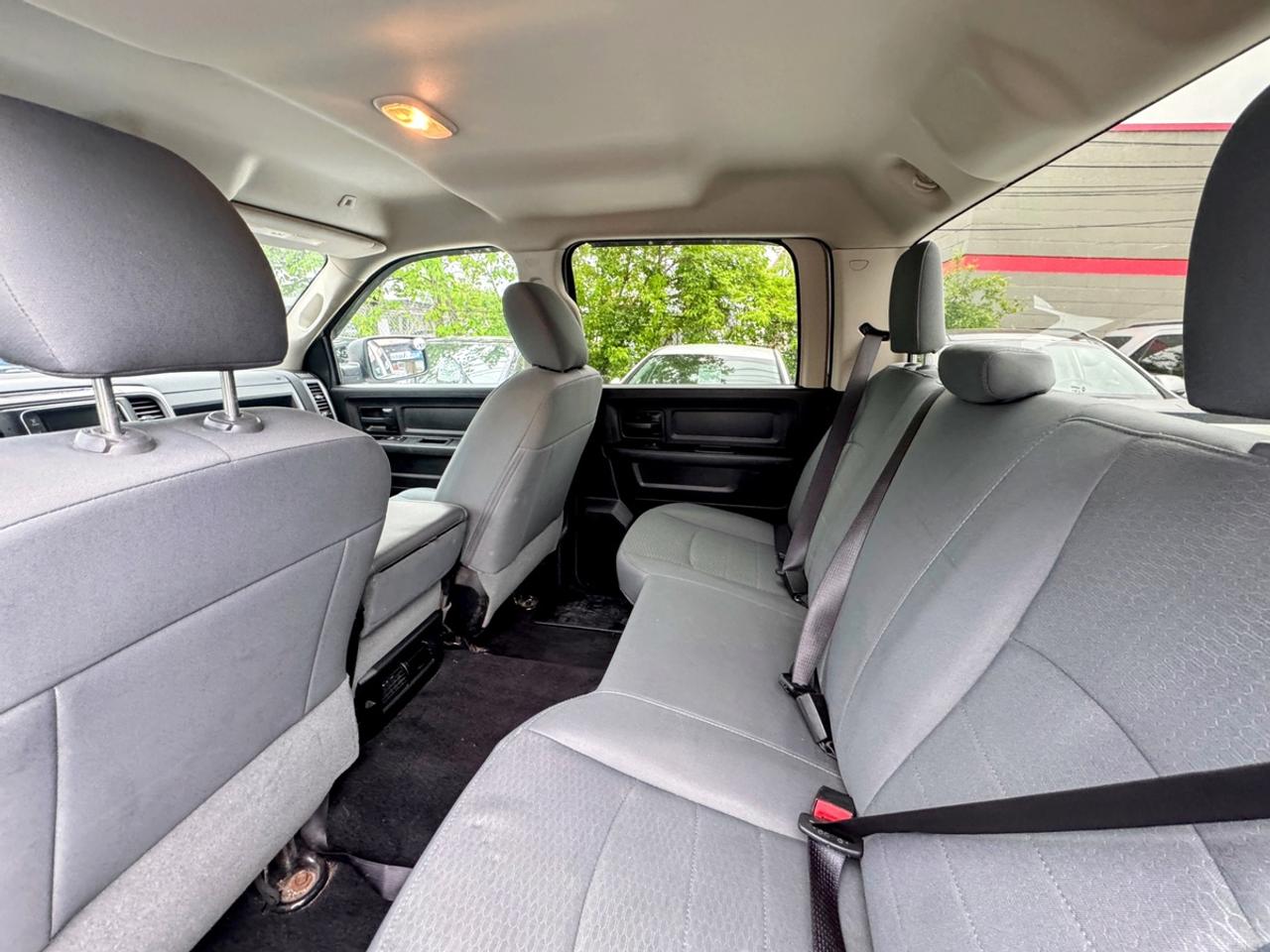 2017 RAM 1500 TRADESMAN Photo
