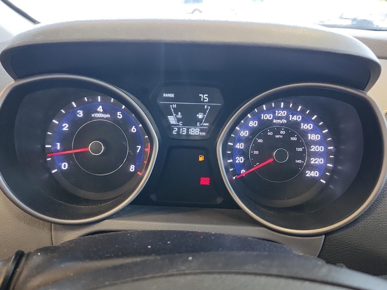 2016 Hyundai Elantra Limited Photo