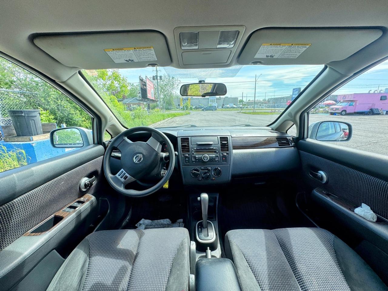 2012 Nissan Versa SL Photo