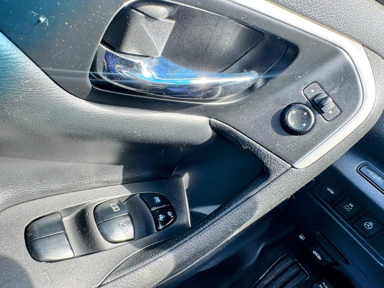 2017 Nissan Altima SL Photo
