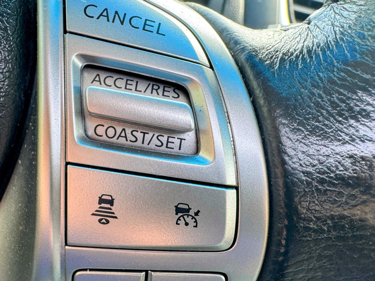 2017 Nissan Altima SL Photo