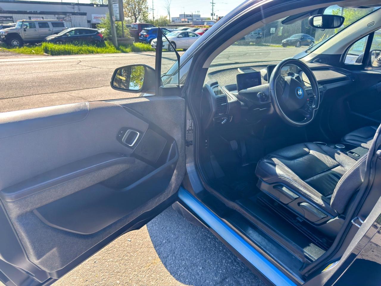 2017 BMW I3 W/ Range Extender Photo