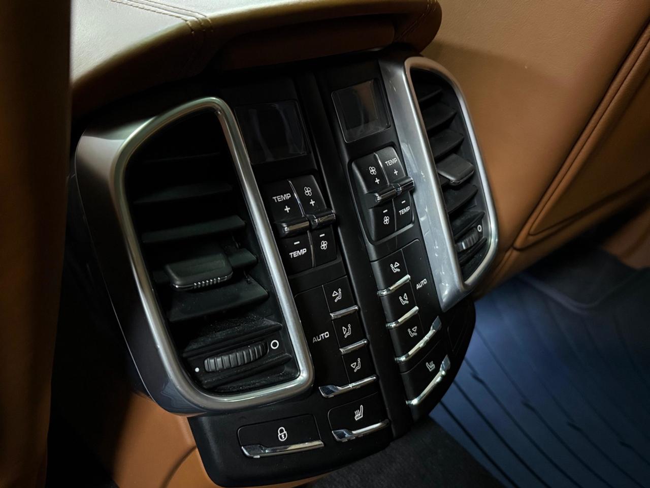 2016 Porsche Cayenne TURBO|MAJOR SERVICE COMPLETED|HIGH MSRP BUILD Photo