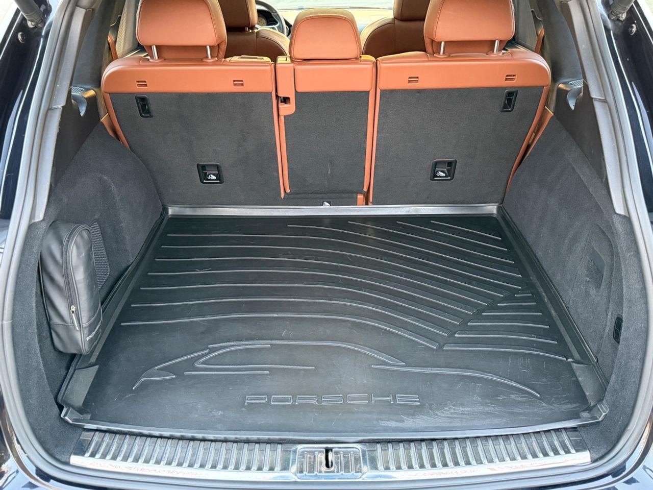 2016 Porsche Cayenne TURBO|MAJOR SERVICE COMPLETED|HIGH MSRP BUILD Photo