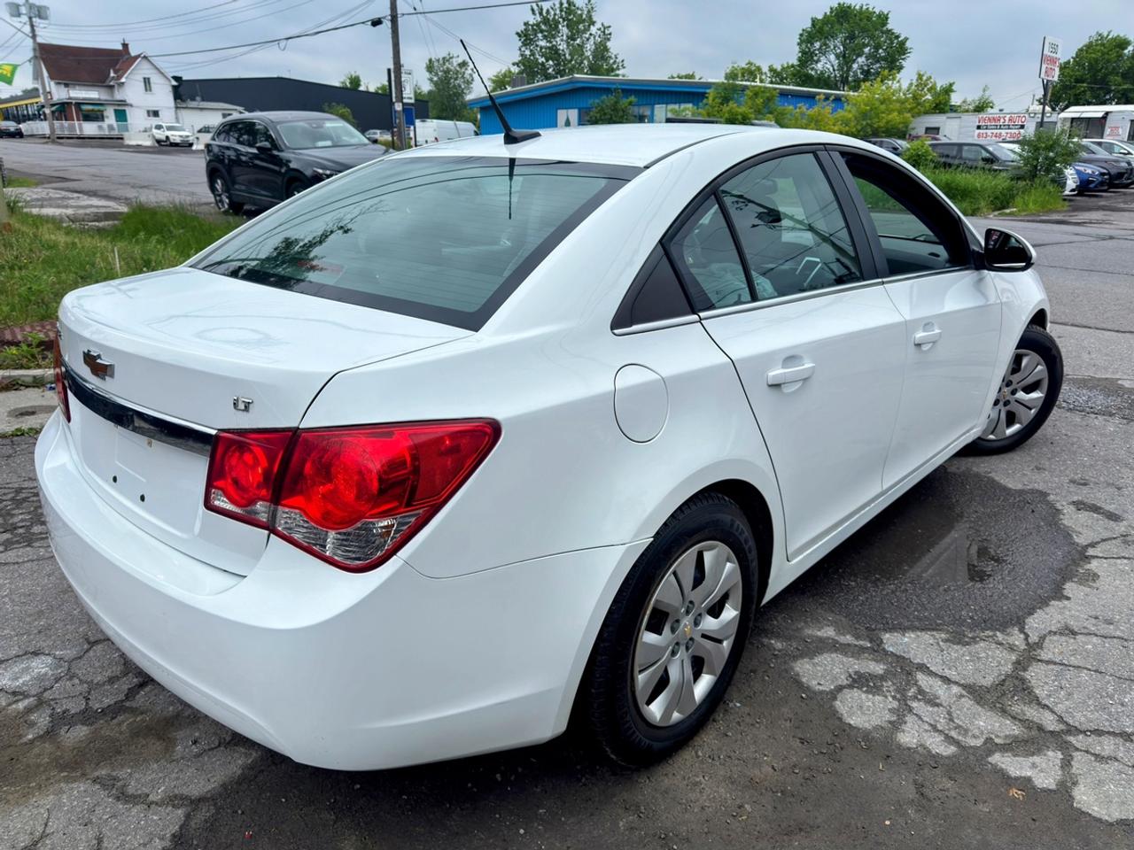2014 Chevrolet Cruze 1LT Photo