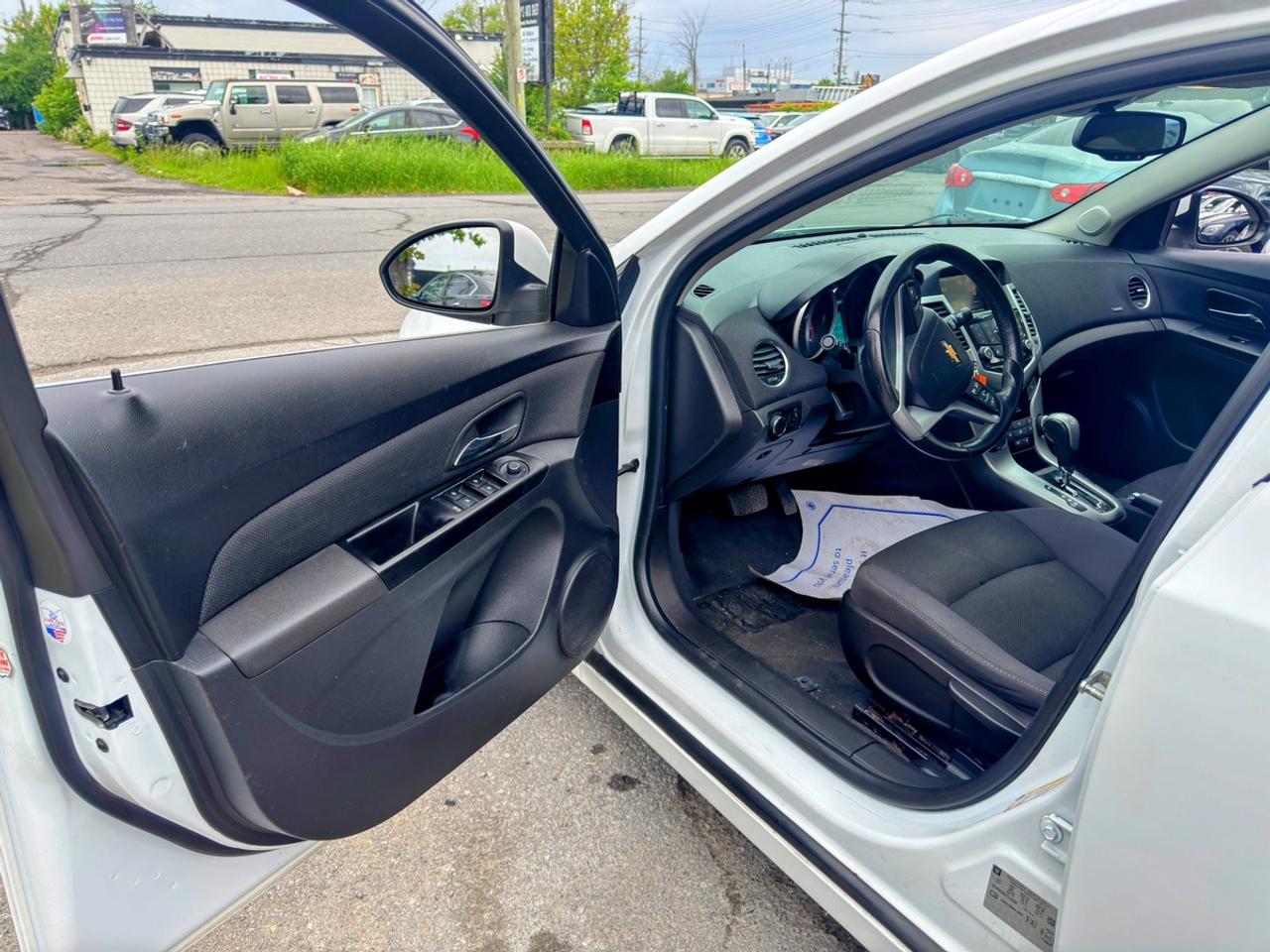 2014 Chevrolet Cruze 1LT Photo