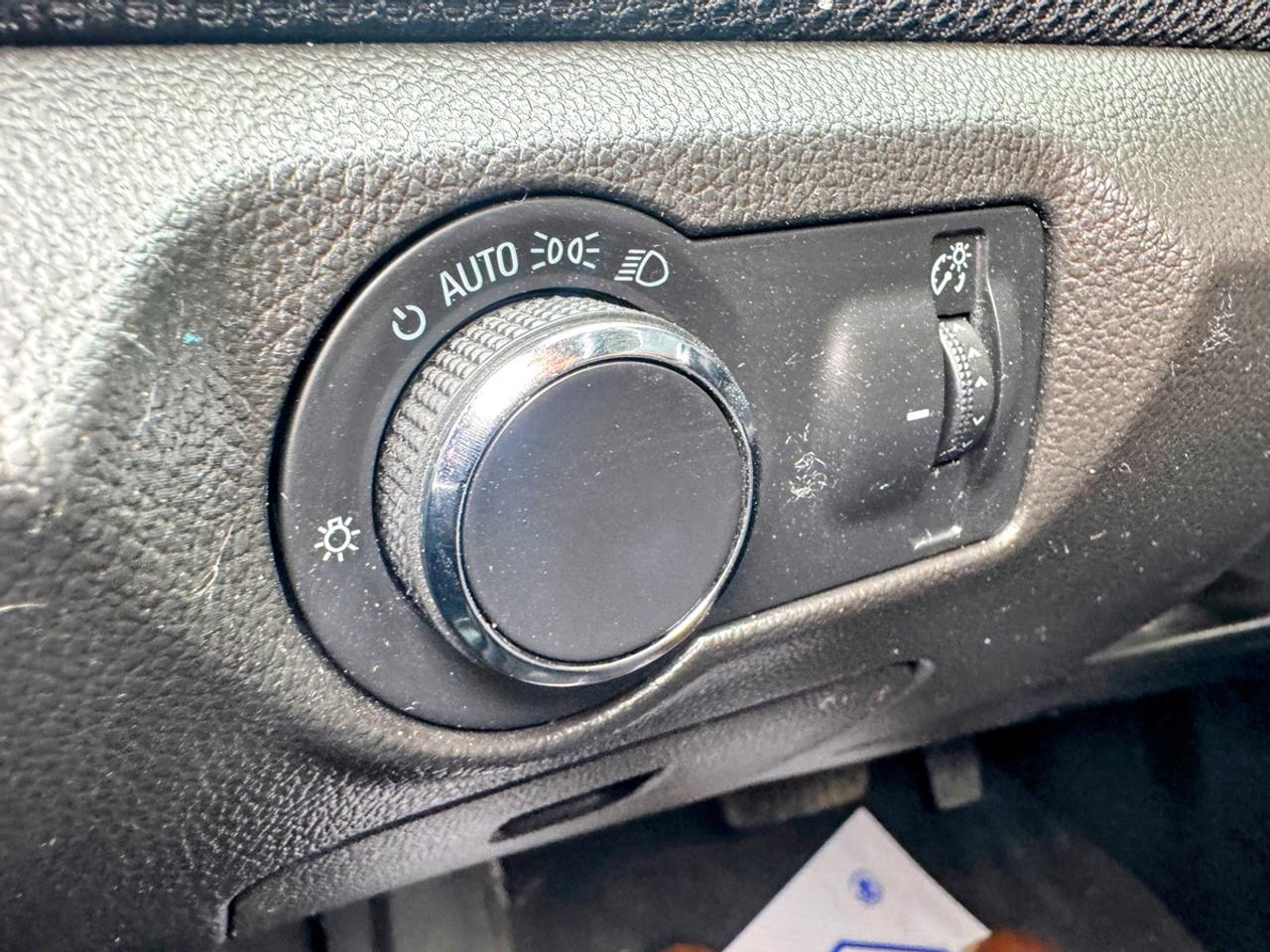 2014 Chevrolet Cruze 1LT Photo