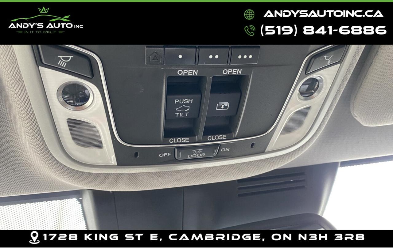 2020 Honda CR-V Touring ! LEATHER ! SUNROOF ! NAVIGATION ! NO ACCI Photo
