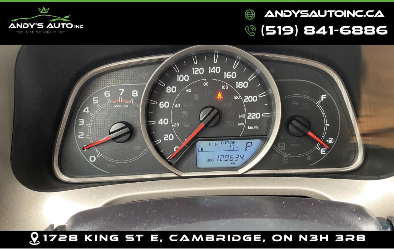 2014 Toyota RAV4 XLE ! AWD ! SUNROOF ! NAVIGATION ! NO ACCIDENTS Photo