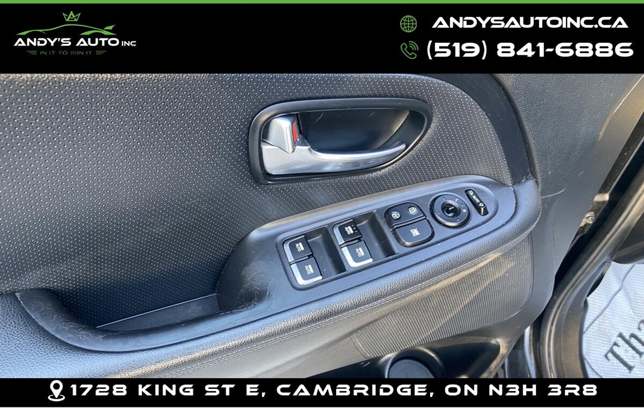 2014 Kia Rondo EX LUXURY W/NAVIGATION ! LEATHER ! SUNROOF ! EX LUXURY ! 7 SEATER ! LEATHER-LOADED Photo