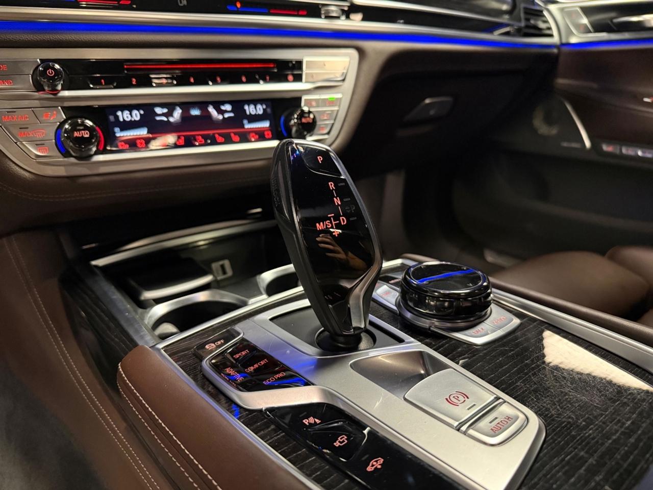 2016 BMW 7-Series BOWERS&WILKINS|750i xDrive|LOADED|CLEAN TITLE Photo
