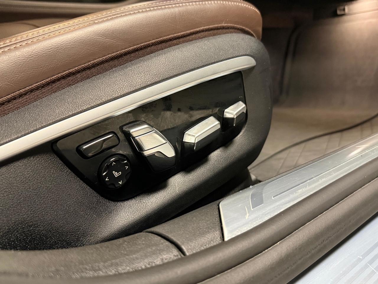 2016 BMW 7-Series BOWERS&WILKINS|750i xDrive|LOADED|CLEAN TITLE Photo