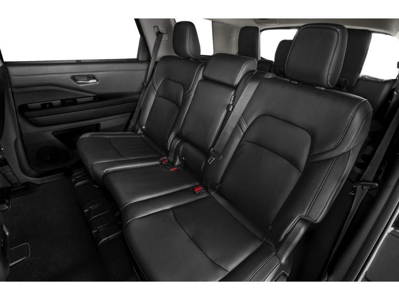 2023 Nissan Pathfinder SL 4dr 4x4 Photo