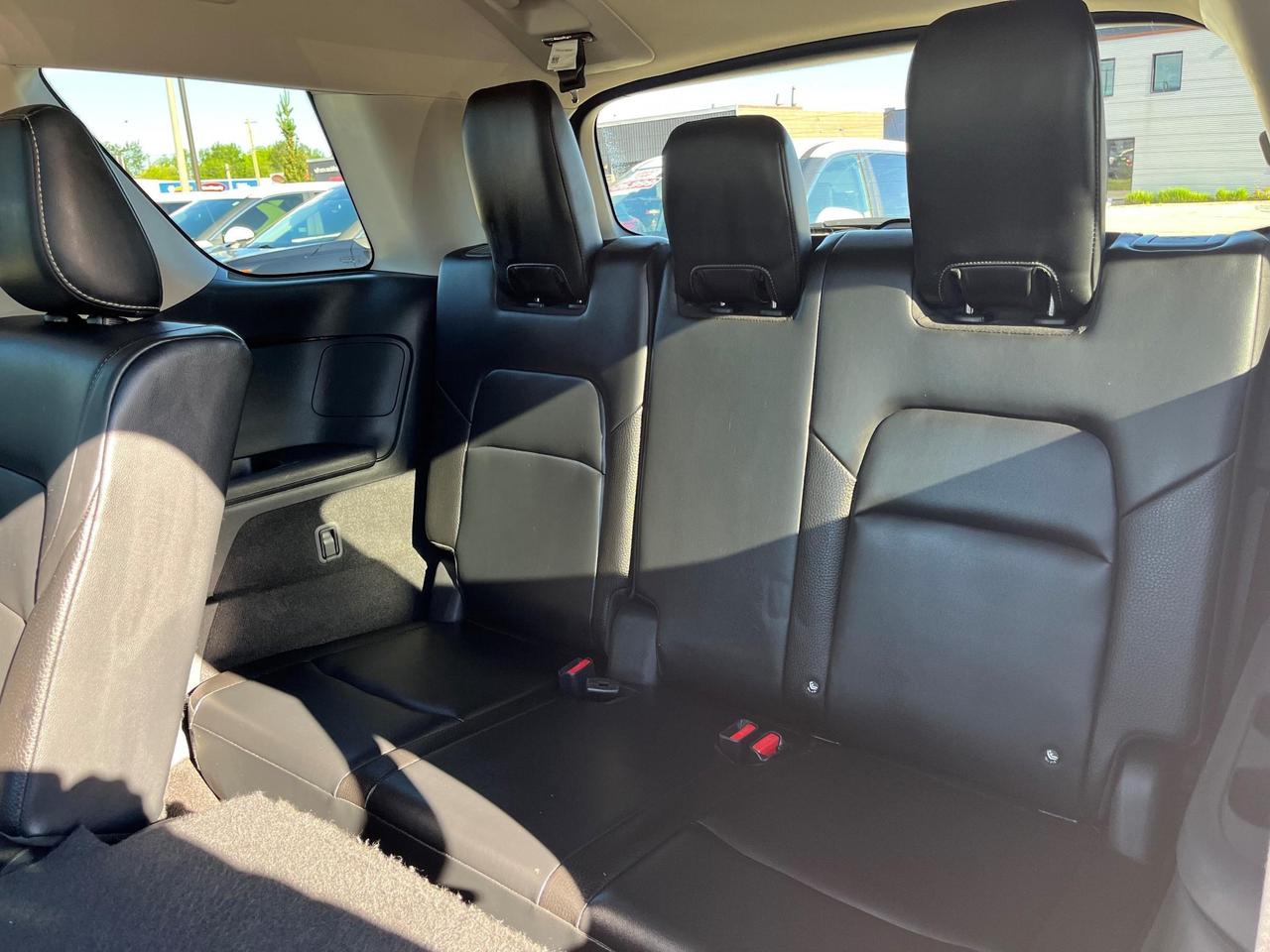 2023 Nissan Pathfinder SL 4dr 4x4 Photo