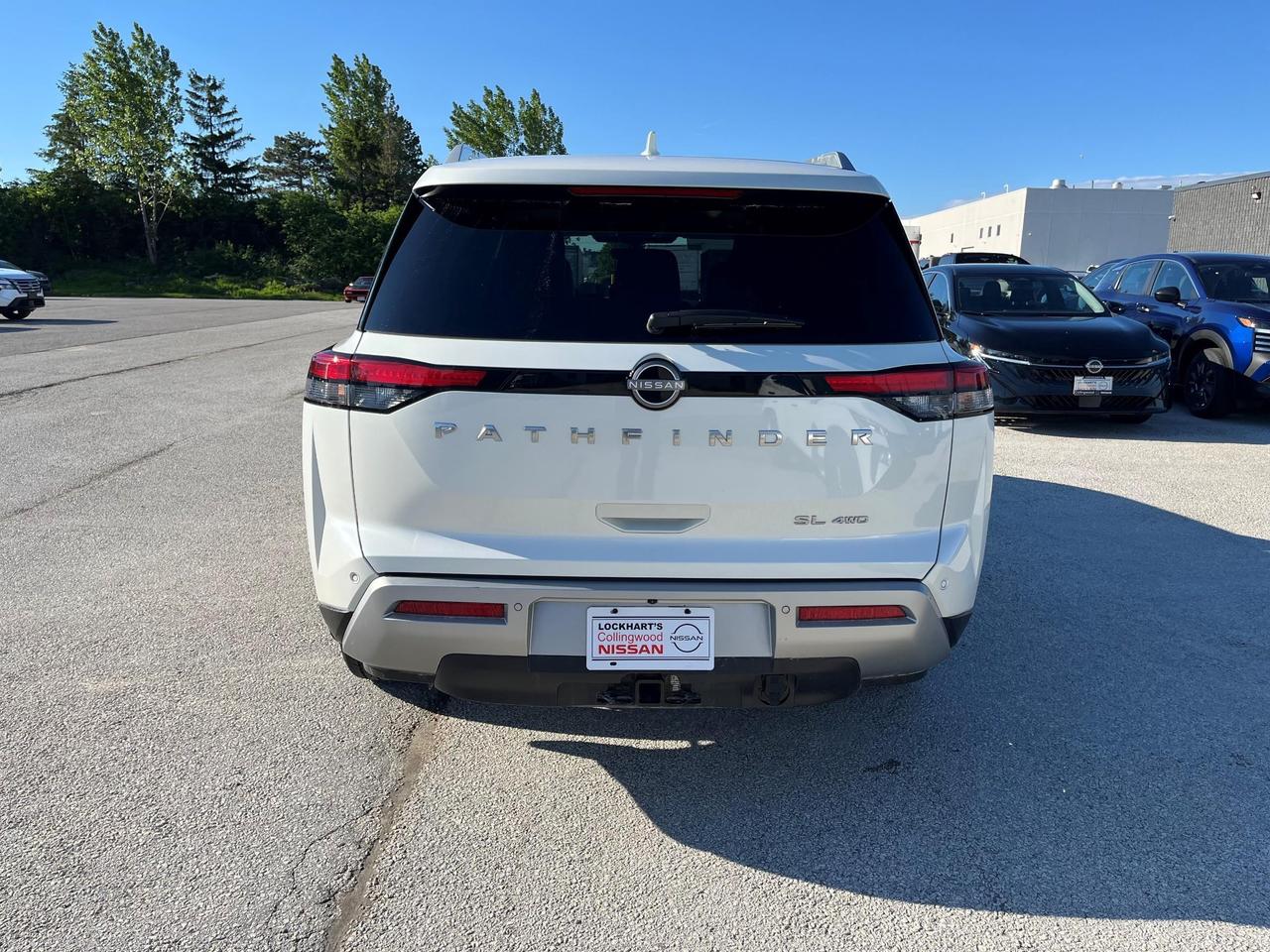 2023 Nissan Pathfinder SL 4dr 4x4 Photo