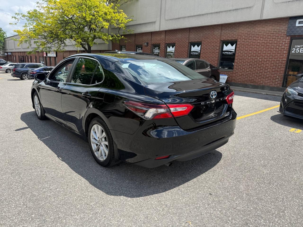 2024 Toyota Camry HYBRID LE Auto Photo
