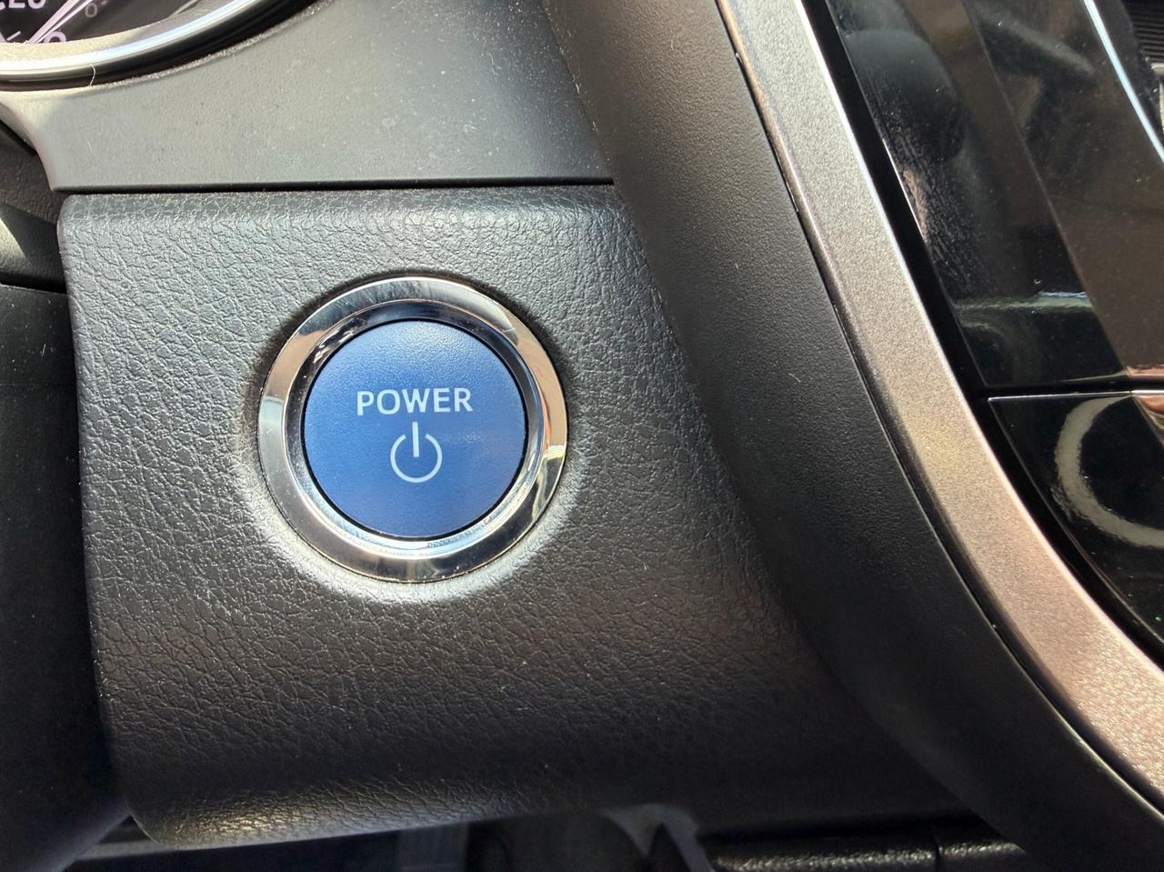 2024 Toyota Camry HYBRID LE Auto Photo