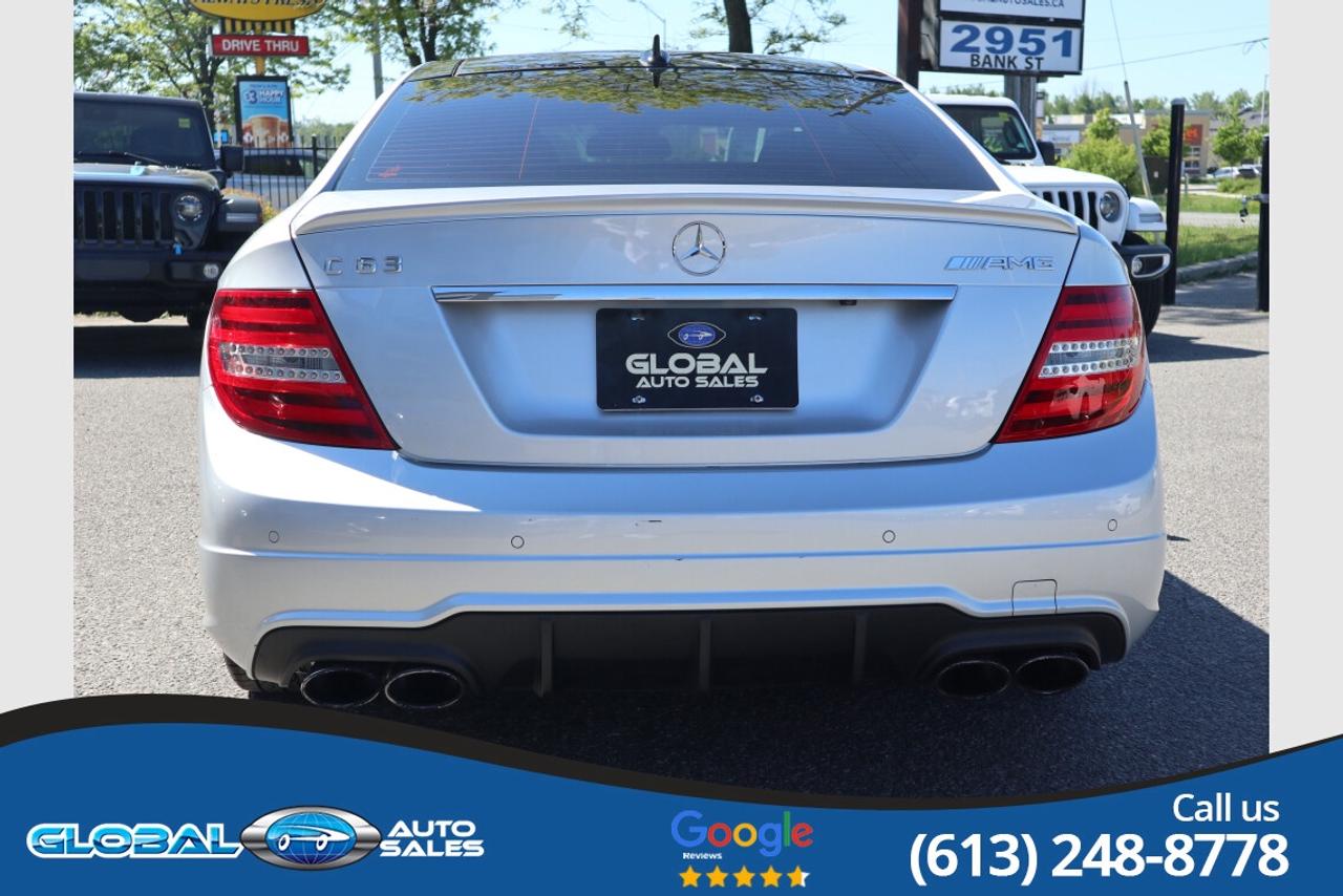 2012 Mercedes-Benz C-Class AMG C63  * VERY LOW KM * Photo