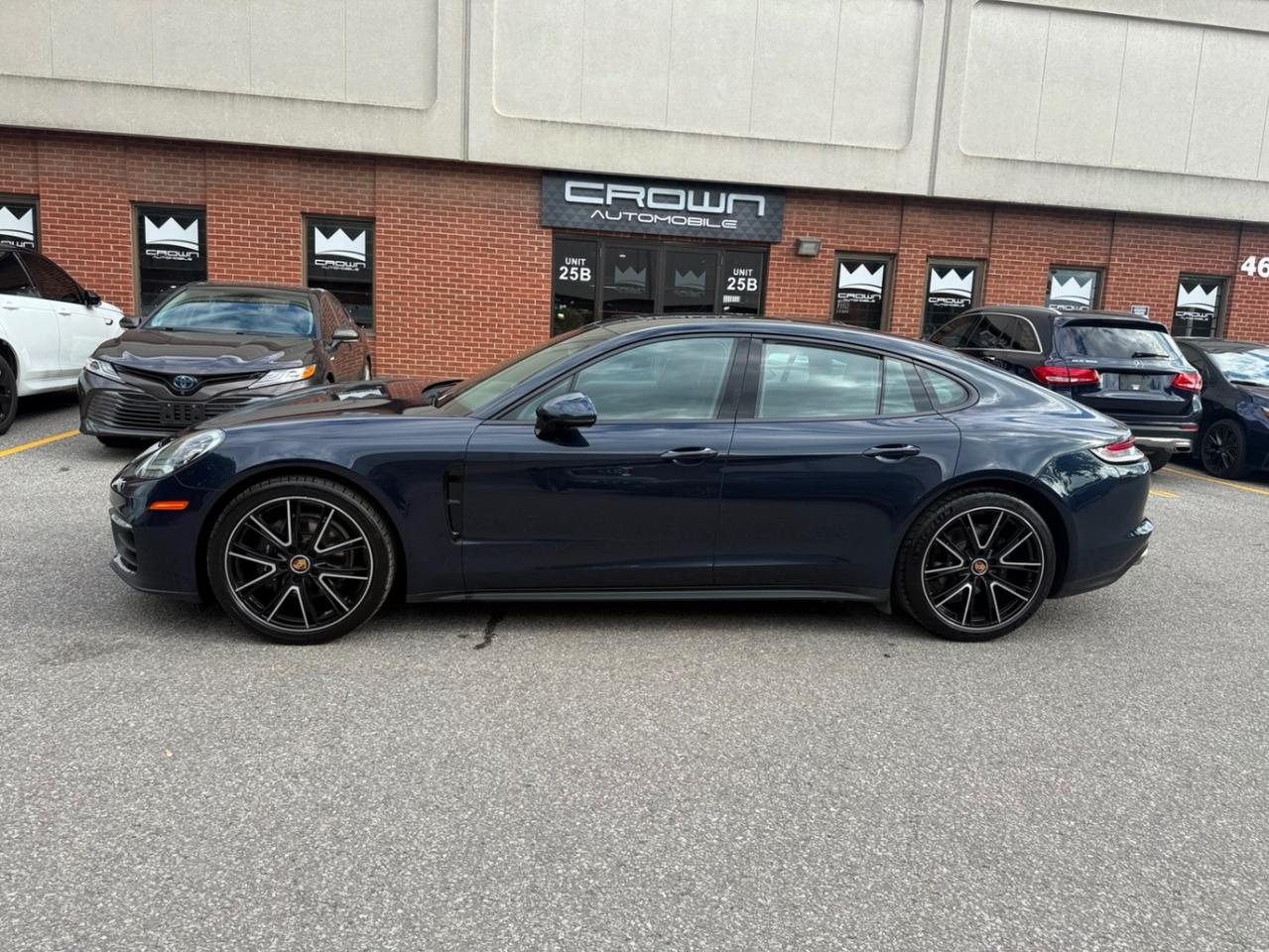 2023 Porsche Panamera AWD Photo
