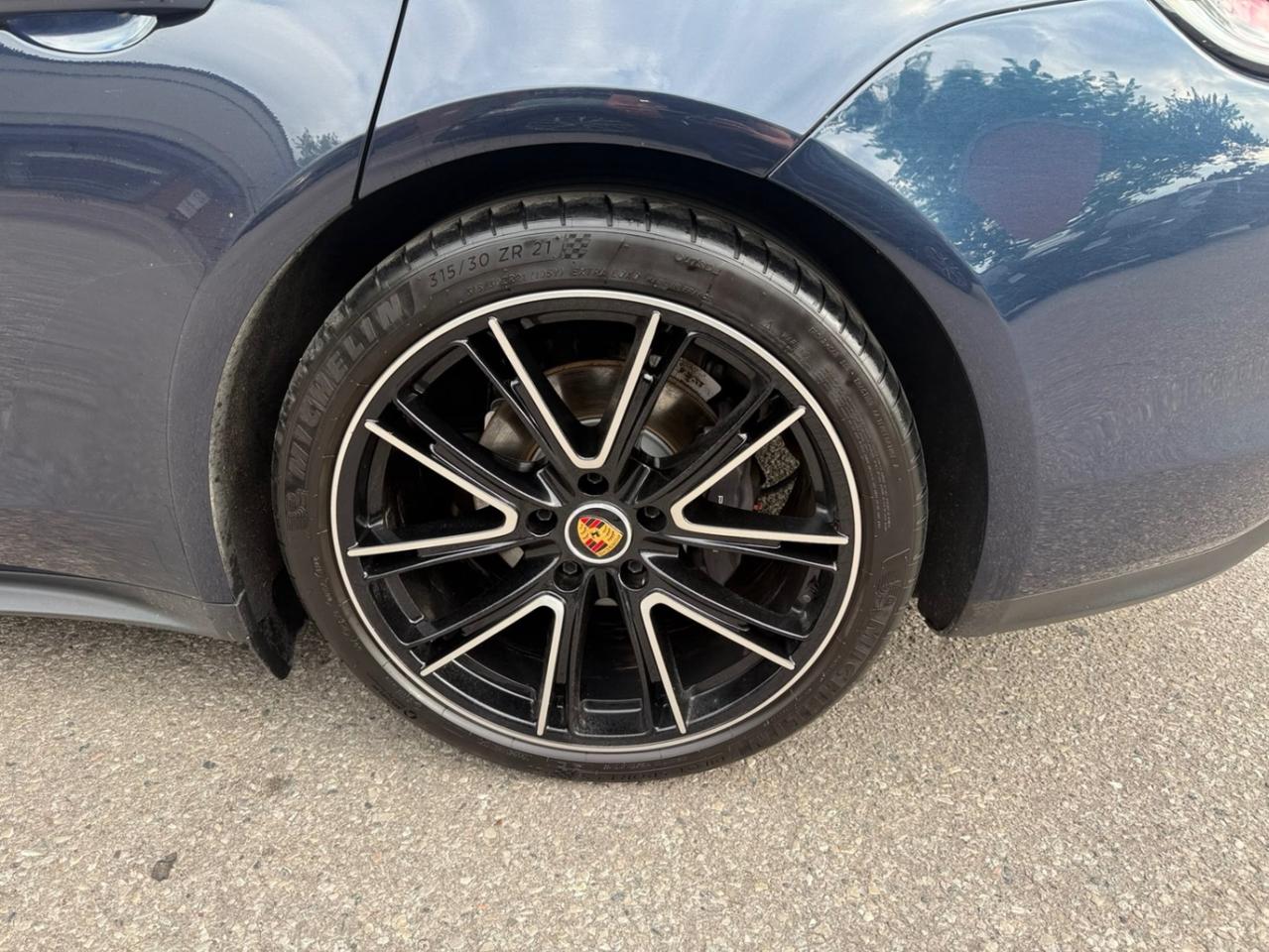 2023 Porsche Panamera AWD Photo