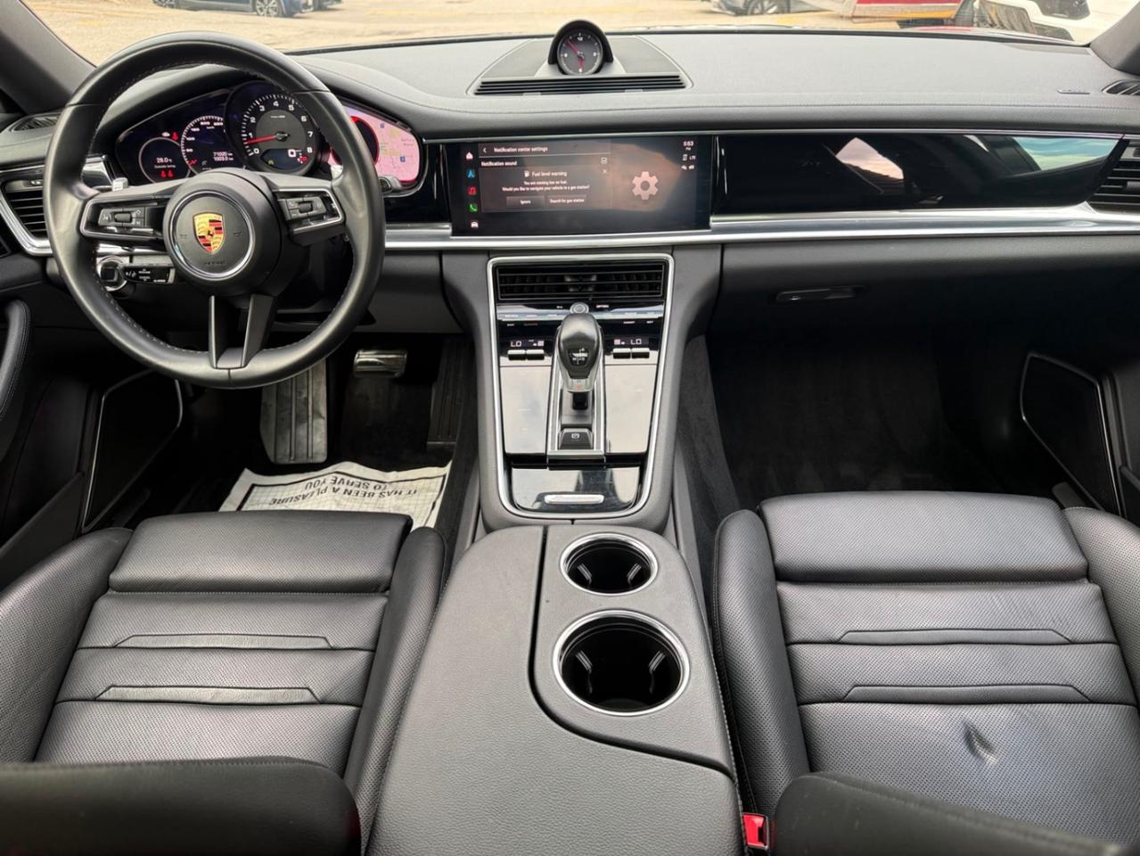 2023 Porsche Panamera AWD Photo